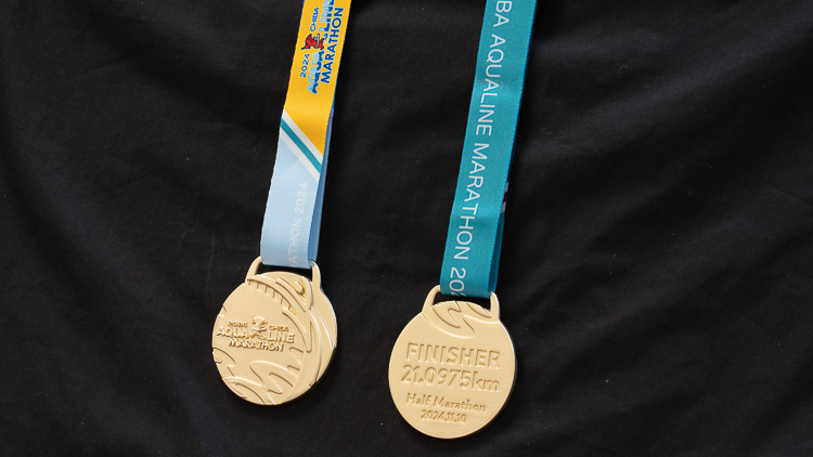 完走メダル
