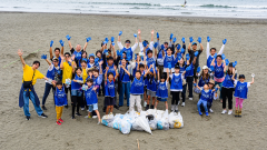 ピカピカ隊画像3-海辺がきれいになりました!