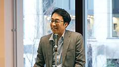 川原 哲夫 氏