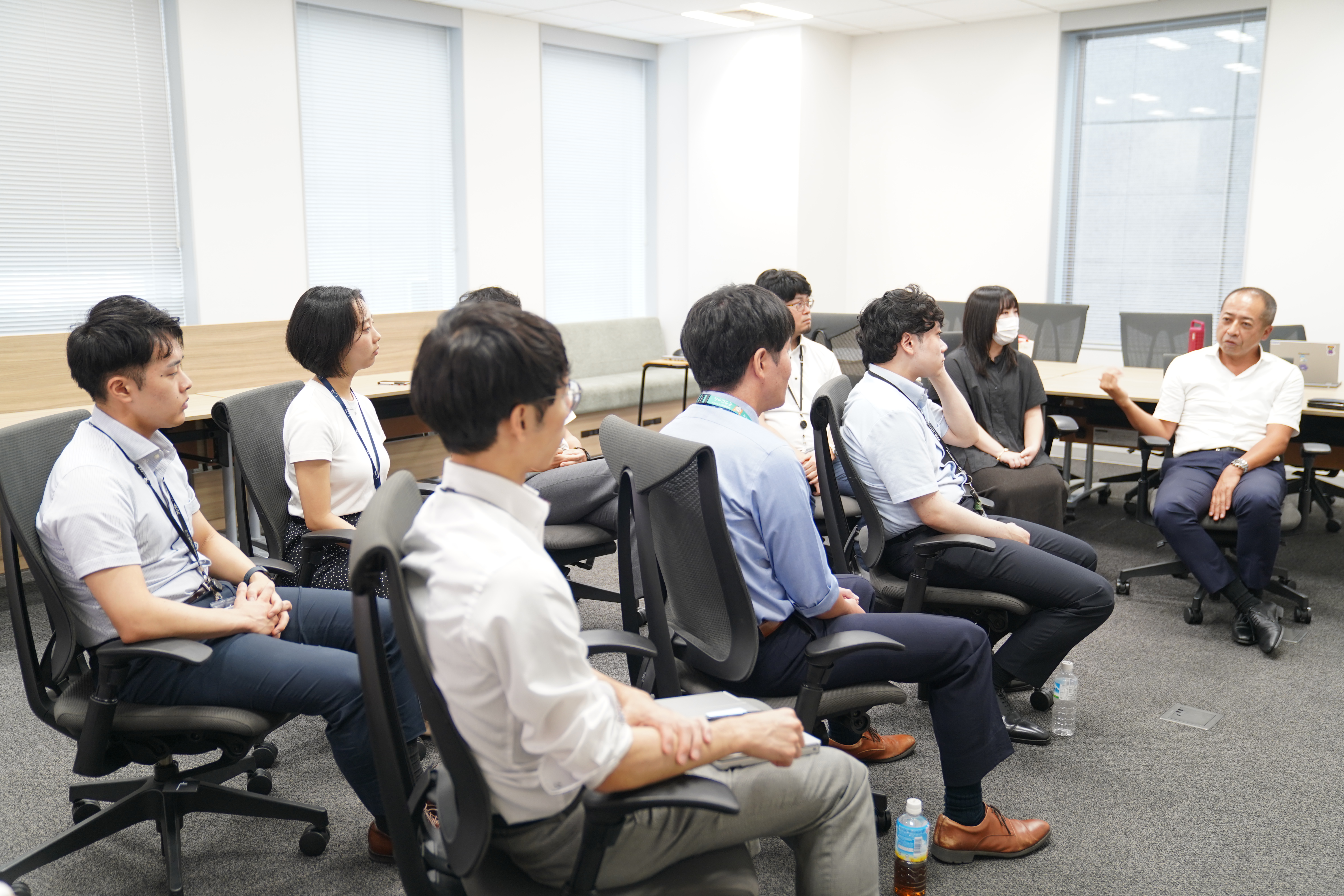 付箋をもとに対話する01