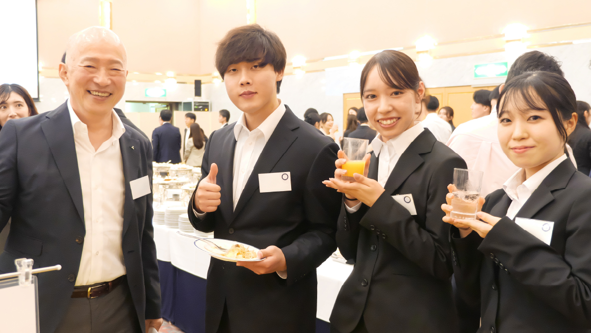 懇親会風景①