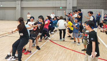 2025アシスト運動会_綱引き04